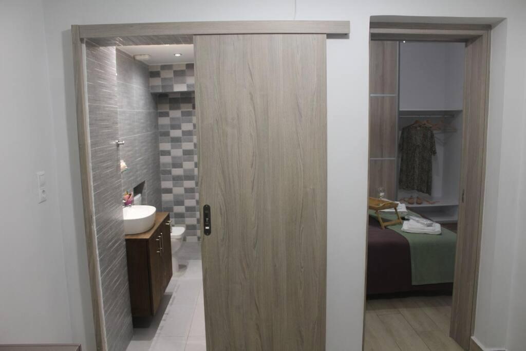 דירות פיראוס Ranias'S House 2 מראה חיצוני תמונה